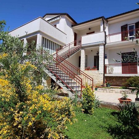 Apartment In Porec/Istrien 37093 Exterior photo
